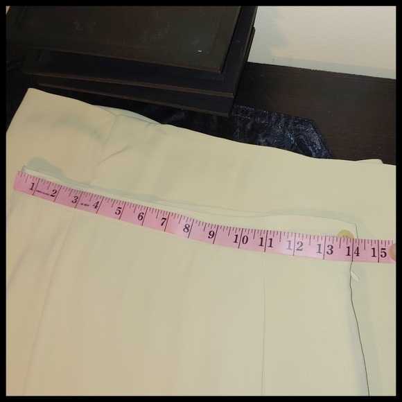 Giorgio Armani Vintage Cream Skirt, 10, 46 - Picture 6 of 6